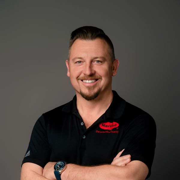 Danny Tchir, Associate